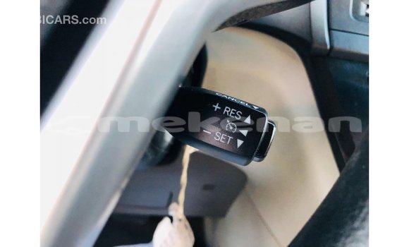 Buy Import Toyota Sienna White Car in Import - Dubai in Aragatsotn Buy Import Toyota Sienna White Car in Import - Dubai in Aragatsotn