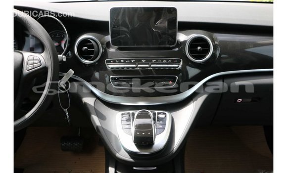 Buy Import Mercedes-Benz 250 Black Car in Import - Dubai in Aragatsotn Buy Import Mercedes-Benz 250 Black Car in Import - Dubai in Aragatsotn