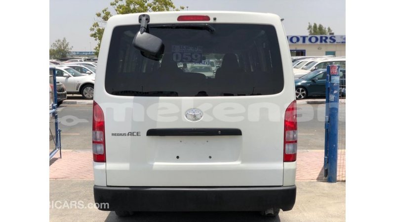 Big with watermark toyota hiace aragatsotn import dubai 3804