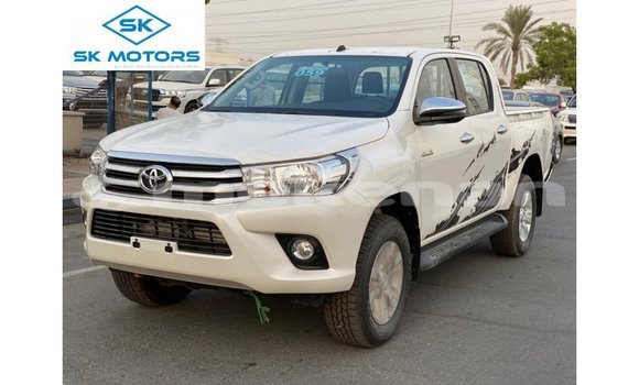 Buy Import Toyota Hilux White Car in Import - Dubai in Aragatsotn Buy Import Toyota Hilux White Car in Import - Dubai in Aragatsotn