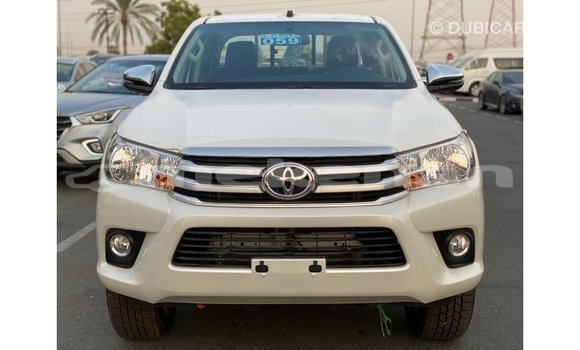 Buy Import Toyota Hilux White Car in Import - Dubai in Aragatsotn Buy Import Toyota Hilux White Car in Import - Dubai in Aragatsotn