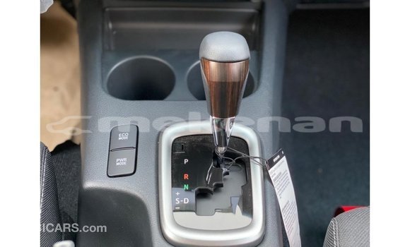 Buy Import Toyota Hilux White Car in Import - Dubai in Aragatsotn Buy Import Toyota Hilux White Car in Import - Dubai in Aragatsotn