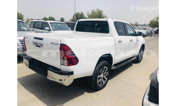 Buy Import Toyota Hilux White Car in Import - Dubai in Aragatsotn Buy Import Toyota Hilux White Car in Import - Dubai in Aragatsotn