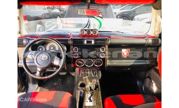 Buy Import Toyota FJ Cruiser Black Car in Import - Dubai in Aragatsotn Buy Import Toyota FJ Cruiser Black Car in Import - Dubai in Aragatsotn