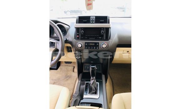 Buy Import Toyota Prado White Car in Import - Dubai in Aragatsotn Buy Import Toyota Prado White Car in Import - Dubai in Aragatsotn