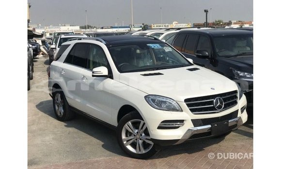 Buy Import Mercedes-Benz 350 White Car in Import - Dubai in Aragatsotn Buy Import Mercedes-Benz 350 White Car in Import - Dubai in Aragatsotn