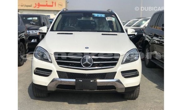 Buy Import Mercedes-Benz 350 White Car in Import - Dubai in Aragatsotn Buy Import Mercedes-Benz 350 White Car in Import - Dubai in Aragatsotn