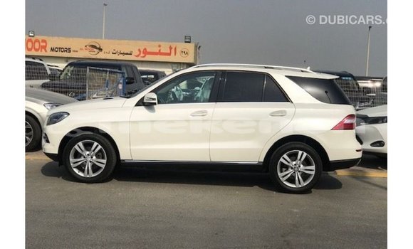 Buy Import Mercedes-Benz 350 White Car in Import - Dubai in Aragatsotn Buy Import Mercedes-Benz 350 White Car in Import - Dubai in Aragatsotn