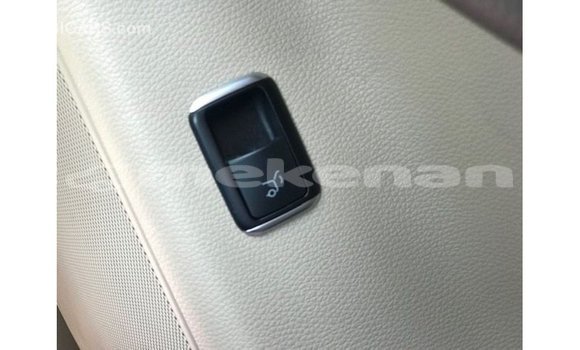 Buy Import Mercedes-Benz 350 White Car in Import - Dubai in Aragatsotn Buy Import Mercedes-Benz 350 White Car in Import - Dubai in Aragatsotn
