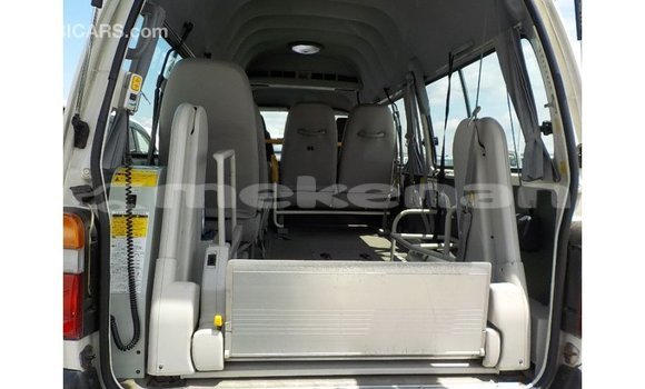 Buy Import Toyota Hiace White Car in Import - Dubai in Aragatsotn Buy Import Toyota Hiace White Car in Import - Dubai in Aragatsotn