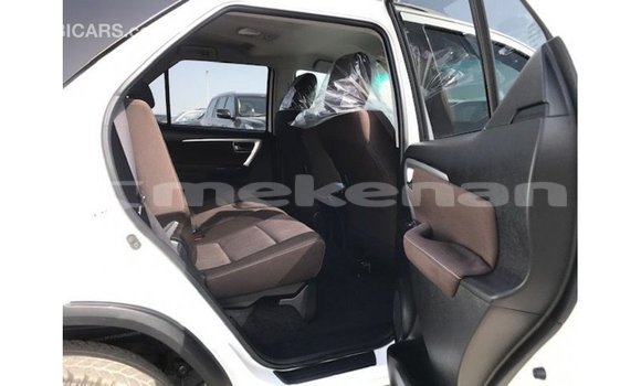Buy Import Toyota Fortuner White Car in Import - Dubai in Aragatsotn Buy Import Toyota Fortuner White Car in Import - Dubai in Aragatsotn