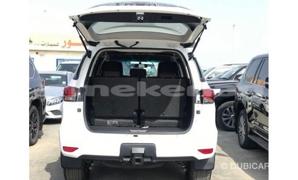 Buy Import Toyota Fortuner White Car in Import - Dubai in Aragatsotn Buy Import Toyota Fortuner White Car in Import - Dubai in Aragatsotn