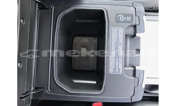 Buy Import Toyota Land Cruiser White Car in Import - Dubai in Aragatsotn Buy Import Toyota Land Cruiser White Car in Import - Dubai in Aragatsotn