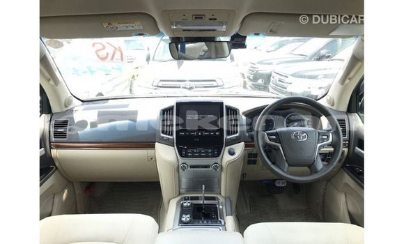 Buy Import Toyota Land Cruiser Red Car in Import - Dubai in Aragatsotn Buy Import Toyota Land Cruiser Red Car in Import - Dubai in Aragatsotn