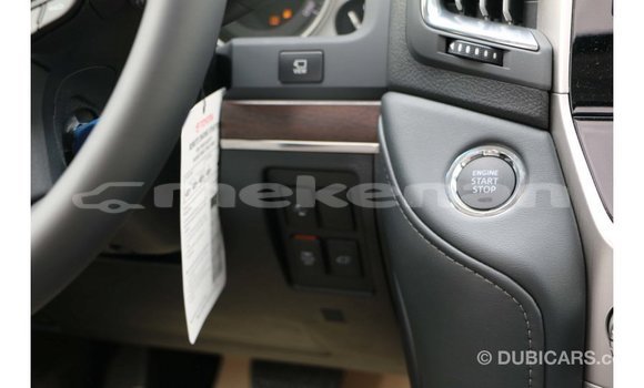 Buy Import Toyota Land Cruiser White Car in Import - Dubai in Aragatsotn Buy Import Toyota Land Cruiser White Car in Import - Dubai in Aragatsotn