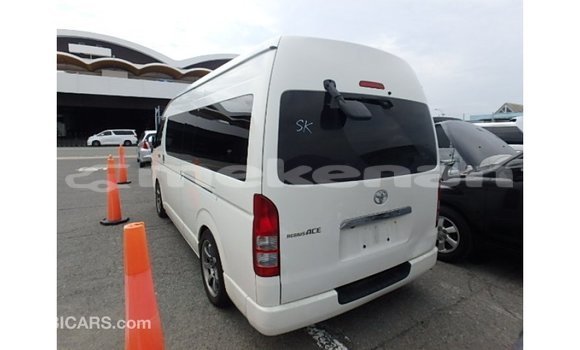 Buy Import Toyota Hiace White Car in Import - Dubai in Aragatsotn Buy Import Toyota Hiace White Car in Import - Dubai in Aragatsotn