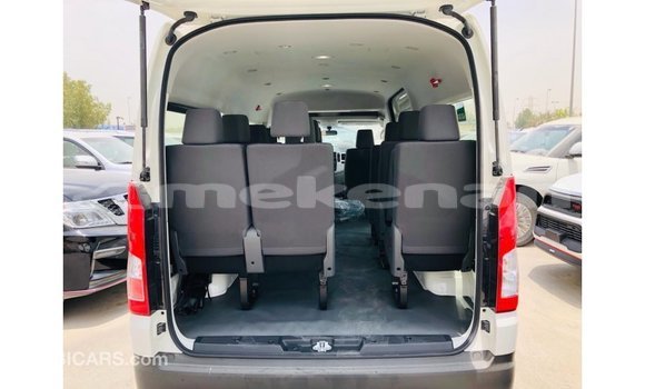 Buy Import Toyota Hiace White Car in Import - Dubai in Aragatsotn Buy Import Toyota Hiace White Car in Import - Dubai in Aragatsotn