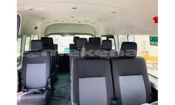 Buy Import Toyota Hiace White Car in Import - Dubai in Aragatsotn Buy Import Toyota Hiace White Car in Import - Dubai in Aragatsotn