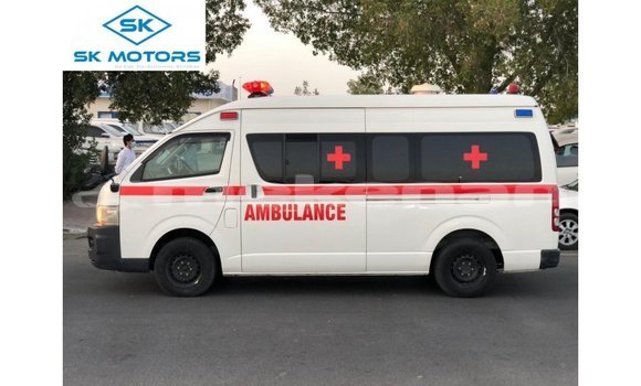 Buy Import Toyota Hiace White Car in Import - Dubai in Aragatsotn