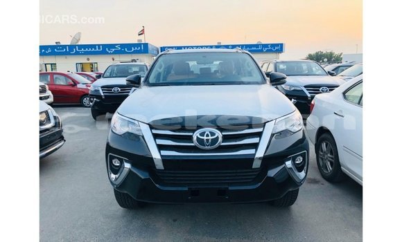 Buy Import Toyota Fortuner Black Car in Import - Dubai in Aragatsotn Buy Import Toyota Fortuner Black Car in Import - Dubai in Aragatsotn