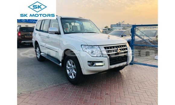Buy Import Mitsubishi Pajero White Car in Import - Dubai in Aragatsotn