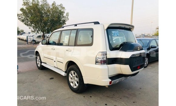 Buy Import Mitsubishi Pajero White Car in Import - Dubai in Aragatsotn Buy Import Mitsubishi Pajero White Car in Import - Dubai in Aragatsotn