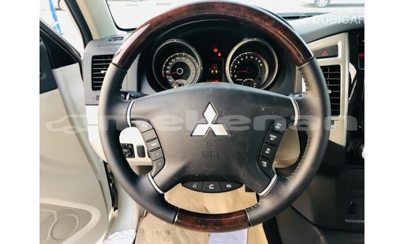 Buy Import Mitsubishi Pajero White Car in Import - Dubai in Aragatsotn Buy Import Mitsubishi Pajero White Car in Import - Dubai in Aragatsotn