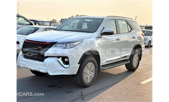 Buy Import Toyota Fortuner White Car in Import - Dubai in Aragatsotn Buy Import Toyota Fortuner White Car in Import - Dubai in Aragatsotn