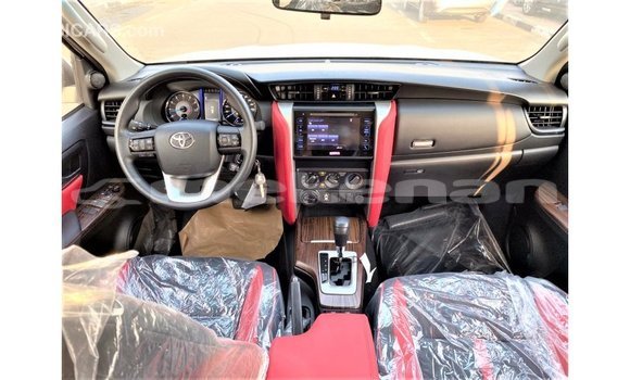 Buy Import Toyota Fortuner White Car in Import - Dubai in Aragatsotn Buy Import Toyota Fortuner White Car in Import - Dubai in Aragatsotn