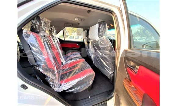 Buy Import Toyota Fortuner White Car in Import - Dubai in Aragatsotn Buy Import Toyota Fortuner White Car in Import - Dubai in Aragatsotn