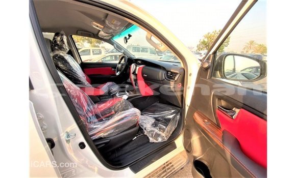 Buy Import Toyota Fortuner White Car in Import - Dubai in Aragatsotn Buy Import Toyota Fortuner White Car in Import - Dubai in Aragatsotn