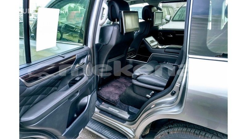 Big with watermark 8582a531 3a83 46ce 87d3 2b3af42882a7