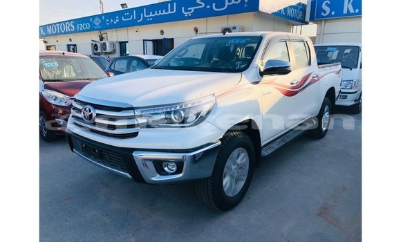 Buy Import Toyota Hilux White Car in Import - Dubai in Aragatsotn Buy Import Toyota Hilux White Car in Import - Dubai in Aragatsotn