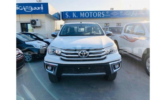 Buy Import Toyota Hilux White Car in Import - Dubai in Aragatsotn Buy Import Toyota Hilux White Car in Import - Dubai in Aragatsotn