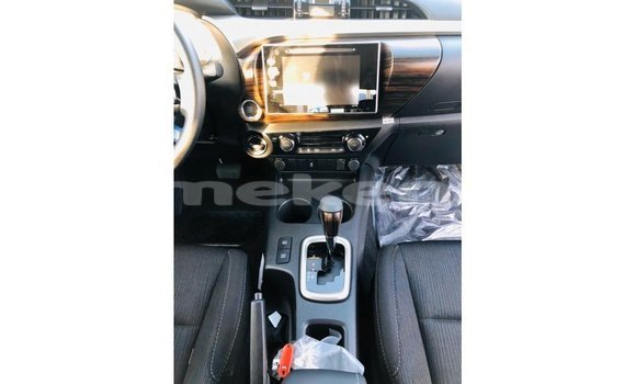 Buy Import Toyota Hilux White Car in Import - Dubai in Aragatsotn Buy Import Toyota Hilux White Car in Import - Dubai in Aragatsotn