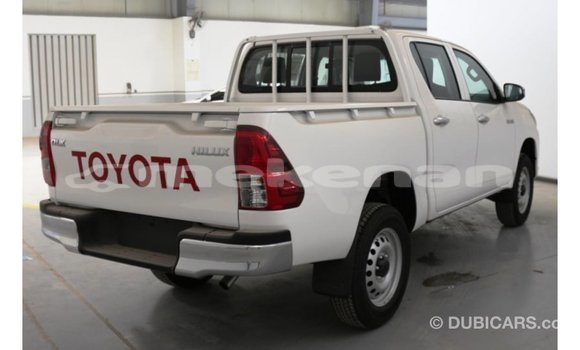 Buy Import Toyota Hilux White Car in Import - Dubai in Aragatsotn Buy Import Toyota Hilux White Car in Import - Dubai in Aragatsotn