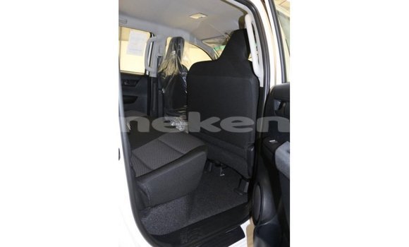 Buy Import Toyota Hilux White Car in Import - Dubai in Aragatsotn Buy Import Toyota Hilux White Car in Import - Dubai in Aragatsotn