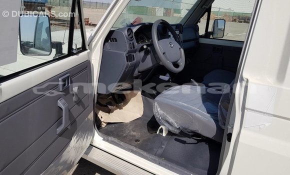 Buy Import Toyota Land Cruiser White Car in Import - Dubai in Aragatsotn Buy Import Toyota Land Cruiser White Car in Import - Dubai in Aragatsotn