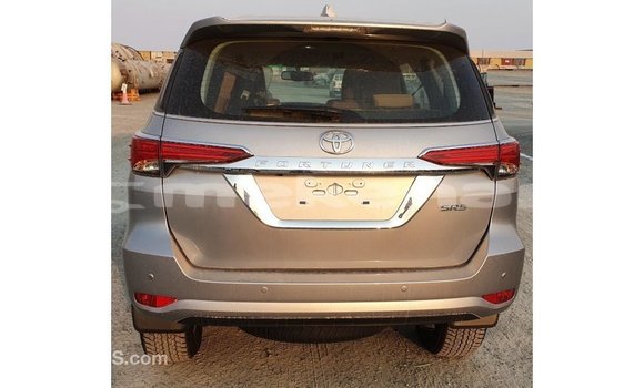 Buy Import Toyota Fortuner Other Car in Import - Dubai in Aragatsotn Buy Import Toyota Fortuner Other Car in Import - Dubai in Aragatsotn