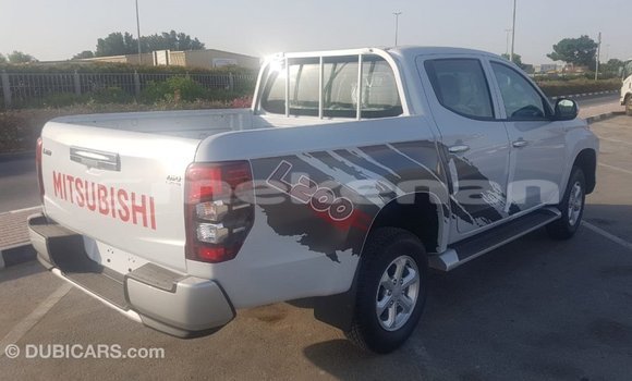Buy Import Mitsubishi L200 White Car in Import - Dubai in Aragatsotn Buy Import Mitsubishi L200 White Car in Import - Dubai in Aragatsotn