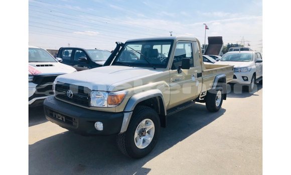 Buy Import Toyota Land Cruiser Beige Car in Import - Dubai in Aragatsotn Buy Import Toyota Land Cruiser Beige Car in Import - Dubai in Aragatsotn