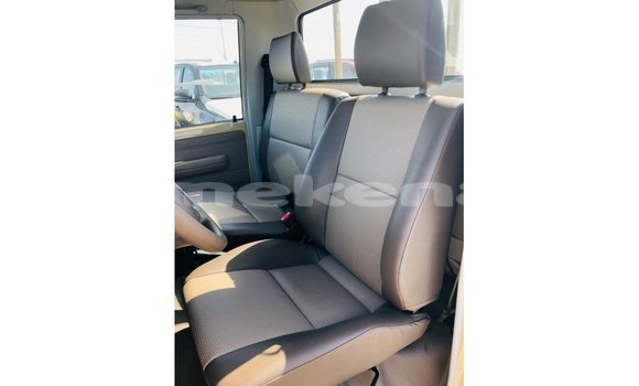 Buy Import Toyota Land Cruiser Beige Car in Import - Dubai in Aragatsotn Buy Import Toyota Land Cruiser Beige Car in Import - Dubai in Aragatsotn