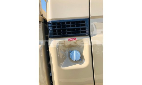 Buy Import Toyota Land Cruiser Beige Car in Import - Dubai in Aragatsotn Buy Import Toyota Land Cruiser Beige Car in Import - Dubai in Aragatsotn