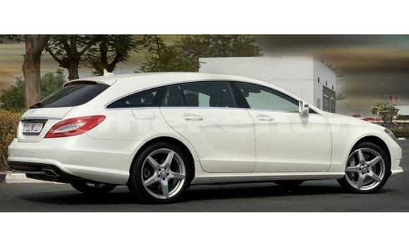 Buy Import Mercedes-Benz 190 White Car in Import - Dubai in Aragatsotn Buy Import Mercedes-Benz 190 White Car in Import - Dubai in Aragatsotn