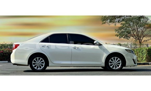 Buy Import Toyota Camry White Car in Import - Dubai in Aragatsotn Buy Import Toyota Camry White Car in Import - Dubai in Aragatsotn