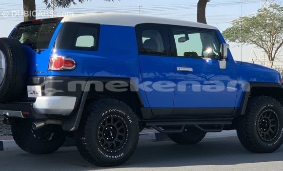 Buy Import Toyota FJ Cruiser Blue Car in Import - Dubai in Aragatsotn Buy Import Toyota FJ Cruiser Blue Car in Import - Dubai in Aragatsotn
