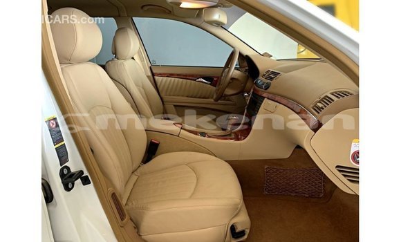 Buy Import Mercedes-Benz 200 White Car in Import - Dubai in Aragatsotn Buy Import Mercedes-Benz 200 White Car in Import - Dubai in Aragatsotn