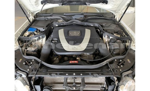 Buy Import Mercedes-Benz 200 White Car in Import - Dubai in Aragatsotn Buy Import Mercedes-Benz 200 White Car in Import - Dubai in Aragatsotn