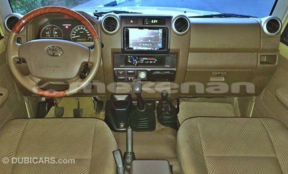 Buy Import Toyota Land Cruiser Beige Car in Import - Dubai in Aragatsotn Buy Import Toyota Land Cruiser Beige Car in Import - Dubai in Aragatsotn
