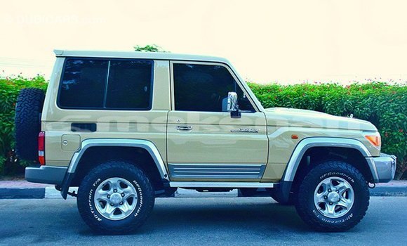 Buy Import Toyota Land Cruiser Beige Car in Import - Dubai in Aragatsotn Buy Import Toyota Land Cruiser Beige Car in Import - Dubai in Aragatsotn